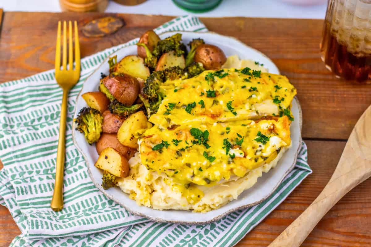Achieve Perfect Sheet Pan Parmesan Chicken: Timing & Crispy Veggies